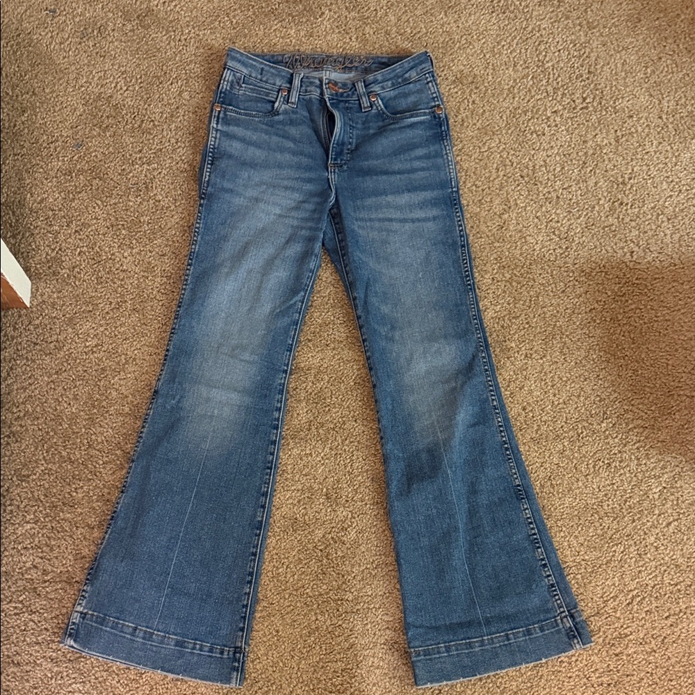 Classic Blue Flared Wrangler Women's Jeans